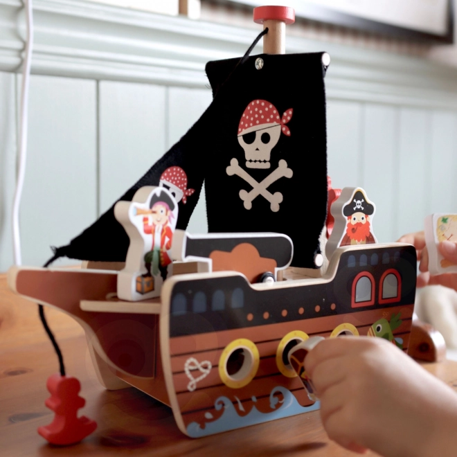Dřevěná pirátská loď s figurkami Tooky Toy