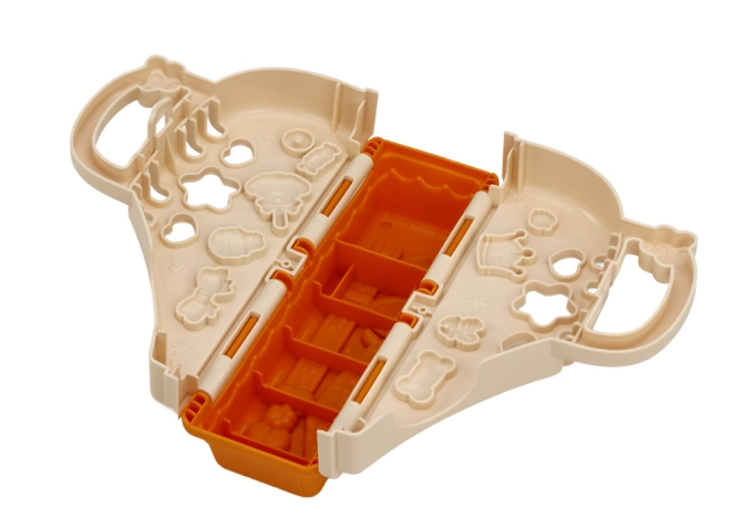 Plastic mold for creative crafting