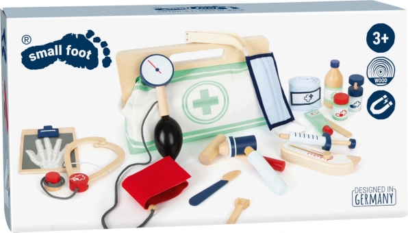 Rich accessories for realistic doctor role-play
