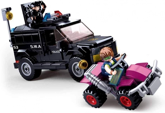 Sluban Police SWAT Armed Vehicle and Thief on Quad