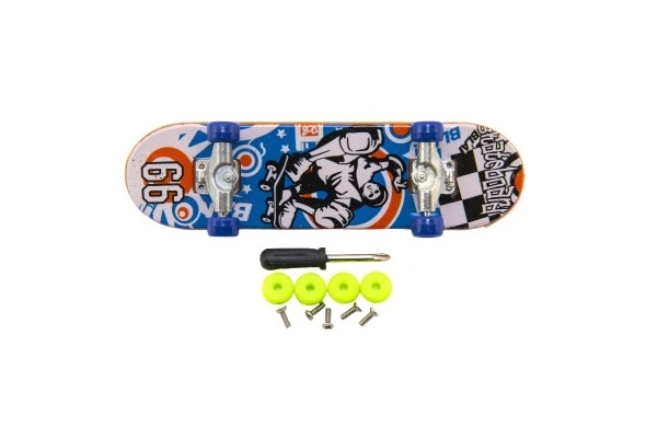 Finger Skateboard With Interchangeable Wheels