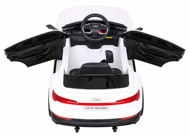 Audi E-Tron Sportback pre deti + Pilot + pohon 4x4 + pomalý rozjazd + rádio MP3 + LED – Biela