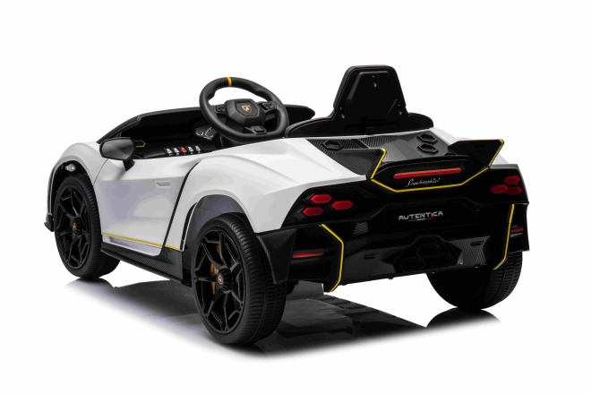 Pojazd Lamborghini Invencible biely