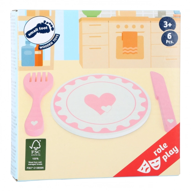 Small Foot Heart Dinnerware Set