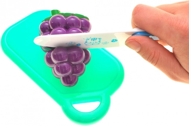 Safe cutting for little chefs