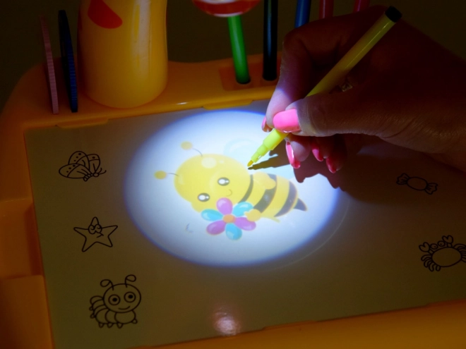 Cute Giraffe Projector and Drawing Set – Yellow