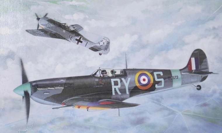 model zrakoplova supermarine spitfire mk.vb 1:72