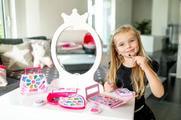 Heart Makeup Palette with Mirror for Kids