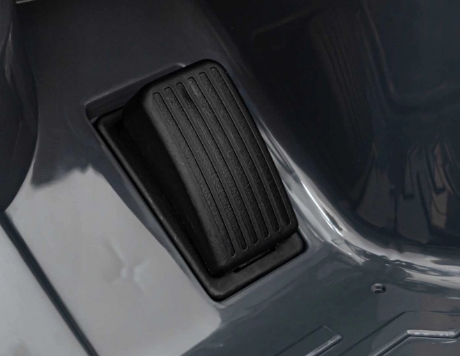 Audi RSQ E-TRON vehicle Gray