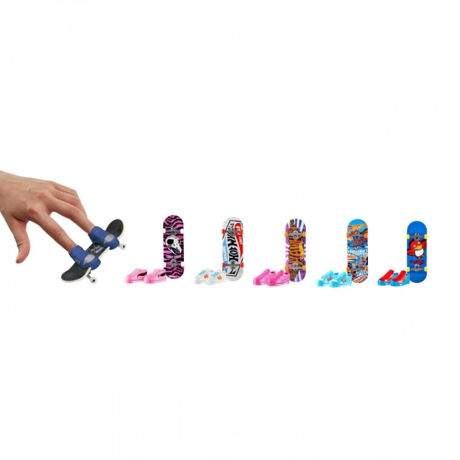 Hot Wheels Skate Fingerboard Set with Removable Shoes