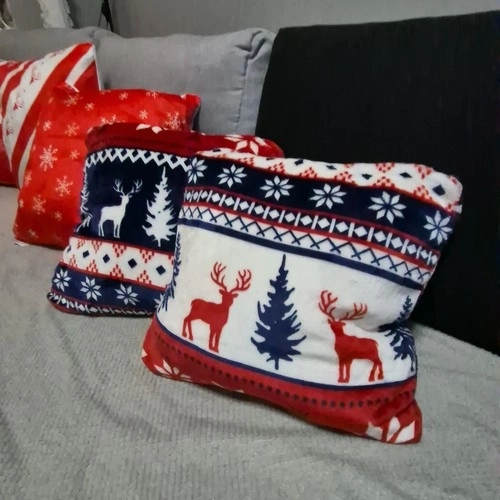 Premium Holiday Blanket with Pillow Covers