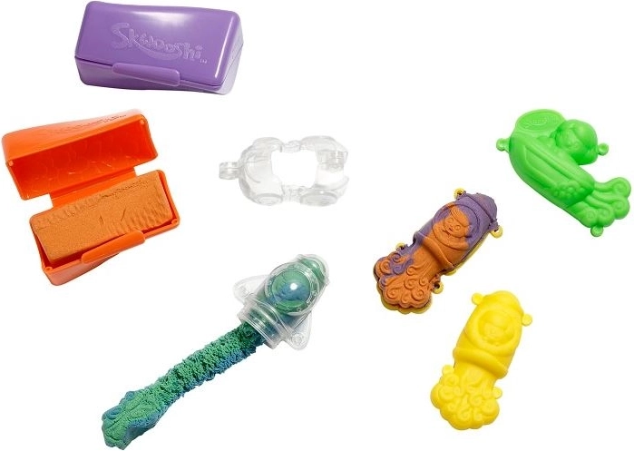 Vehicle molds for realistic details