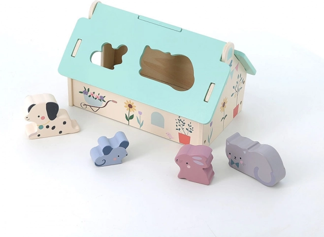 Vilac Wooden Sorting House for Animals