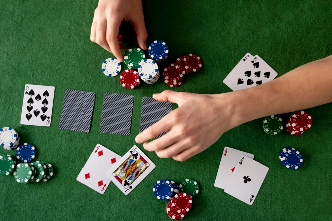 Poker és Blackjack készlet – 500 zseton, 2 pakli kártya, kockák, játéktábla, zárható táska