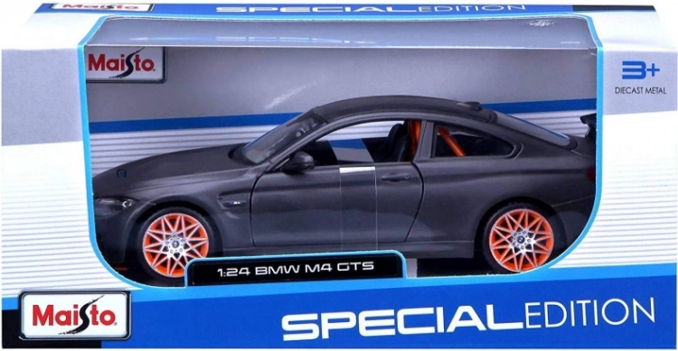 Design realistico e carrozzeria in metallo