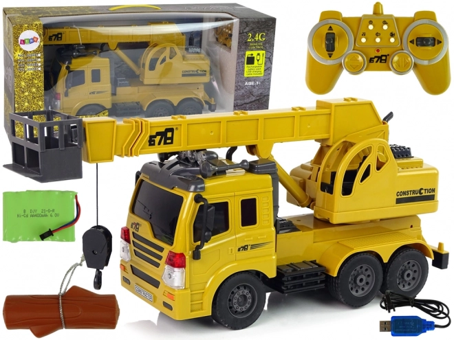 Remote Control Truck with Lifting Crane 1:20