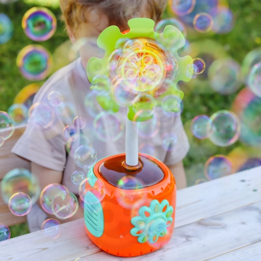 Automatic bubble show at the touch of a button