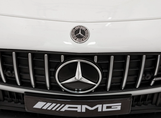 Fahrzeug Mercedes Benz AMG SL63 – Weiß