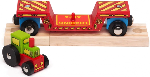 Doppelter Spielspaß: Traktor und Transport auf dem Wagen