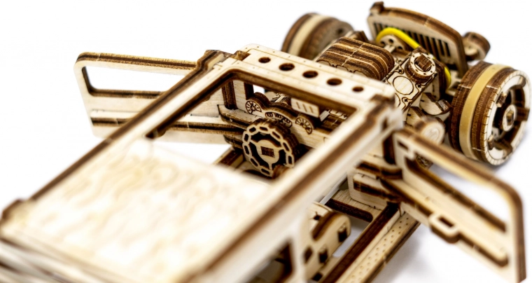 Quality wooden build without glue