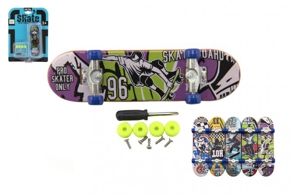 Finger Skateboard With Interchangeable Wheels