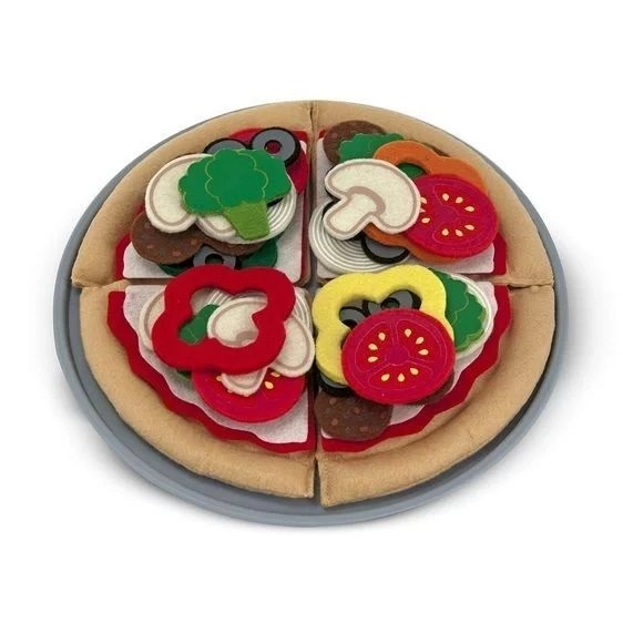 Felt Pizza Set by Melissa and Doug