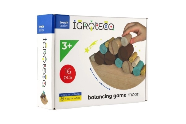 Balancing Wood Game with 16 Pieces