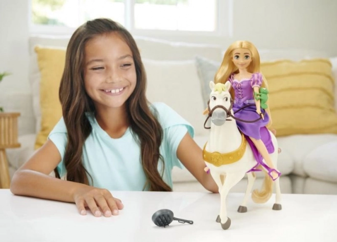 Disney Princess Rapunzel and Maximus Doll Set