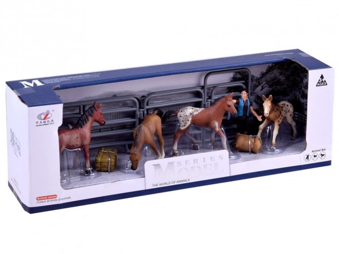 Horse Stable Figurine Set – B