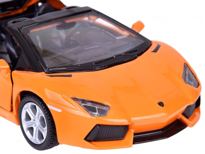 Interactive Lamborghini Aventador Roadster Model Car 1:32