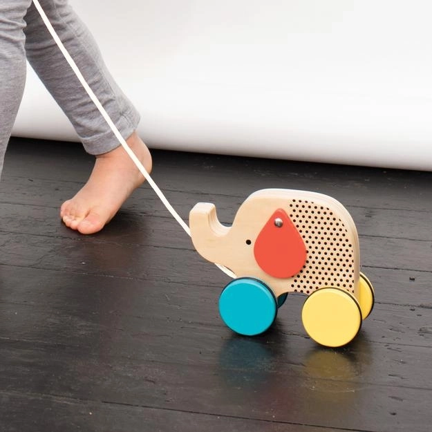 Supports first steps and motor skills