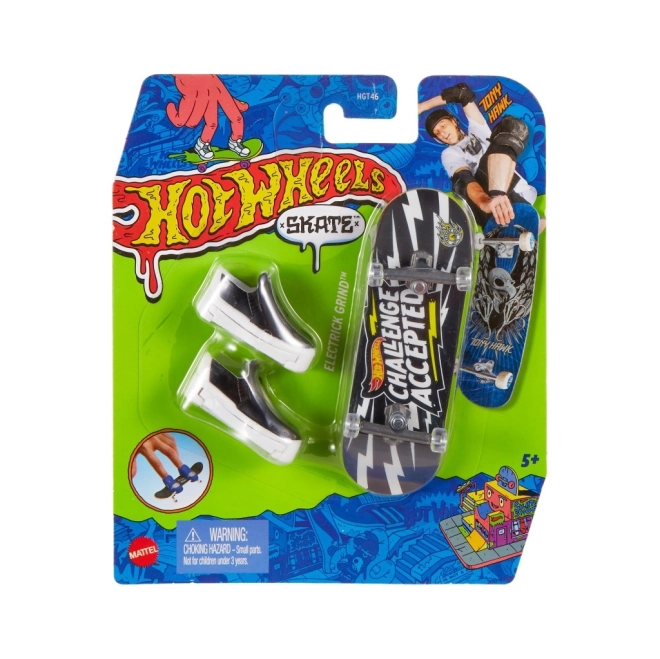 Fingerboard with Removable Skate Shoes by Hot Wheels