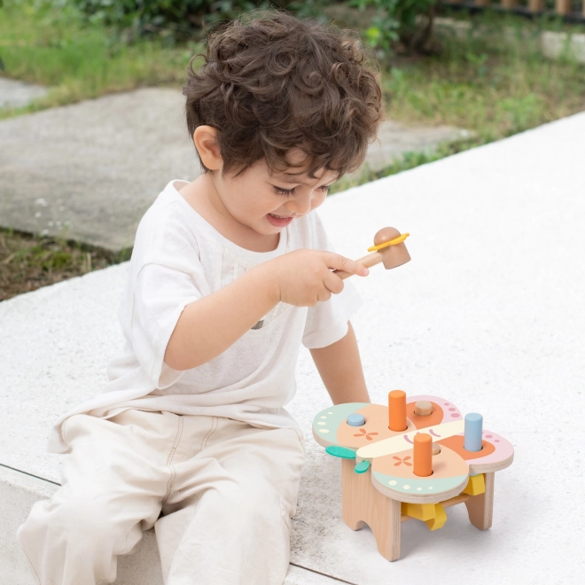 Dřevěný stoleček s pastelkami CLASSIC WORLD Montessori Motýlek