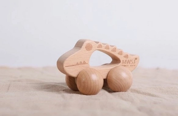 Wooden Crocodile Grasping Toy