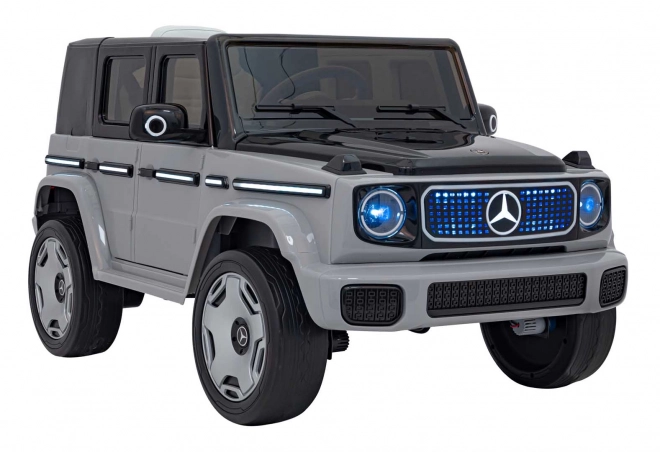 Vehiculul Mercedes Benz EQG – Stříbrné
