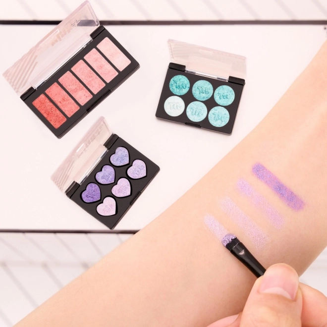 Miniverse Figures - Create Your Own Mini Makeup Display