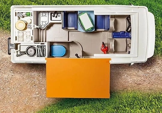 Rodinný zábavný set 9318 Výlet obytným vozem