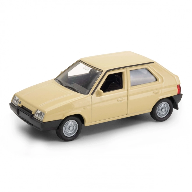 Welly Škoda Favorit Die-Cast Model Car Beige