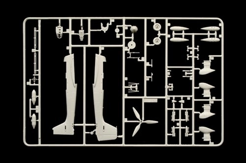 Ju 87 B2 Stuka Model Kit