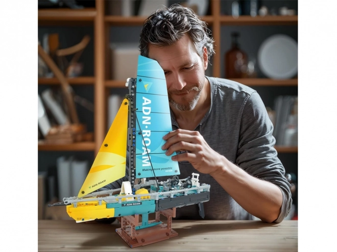 Sailboat Building Set with 675 Pieces