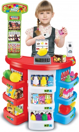 Veel schappen en rijkelijk accessoires