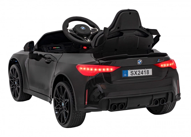 BMW M4 Biele Vozidlo – Čierne