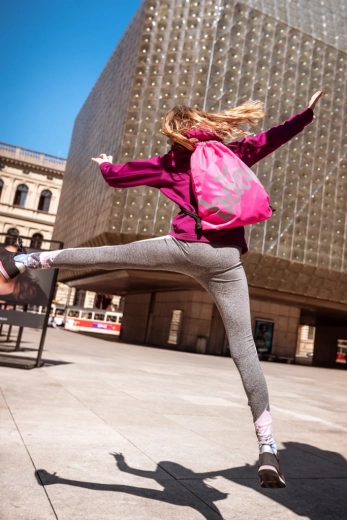 Lightweight and packable material