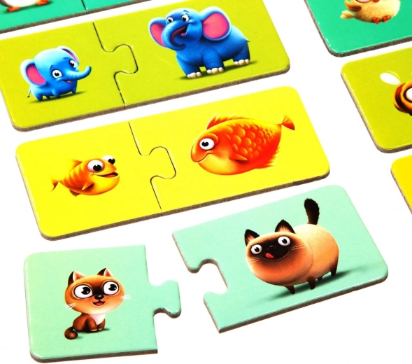 Sturdy, large pieces for small hands