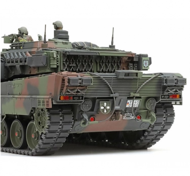 Model in plastica del carro armato tedesco Leopard 2 A7V