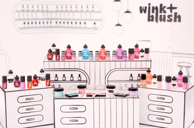Miniverse Figures - Create Your Own Mini Makeup Display
