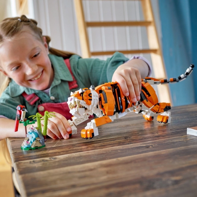 Majestic Tiger LEGO Creator Set