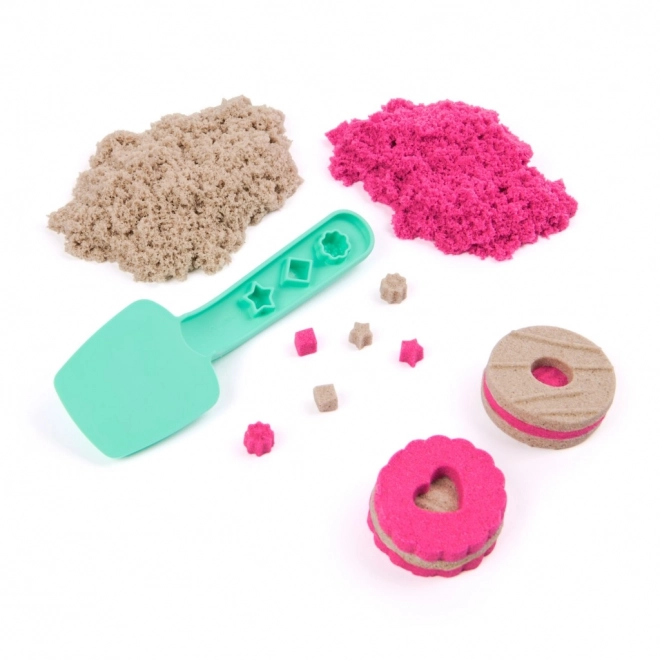 Kinetic sand for creating cookies