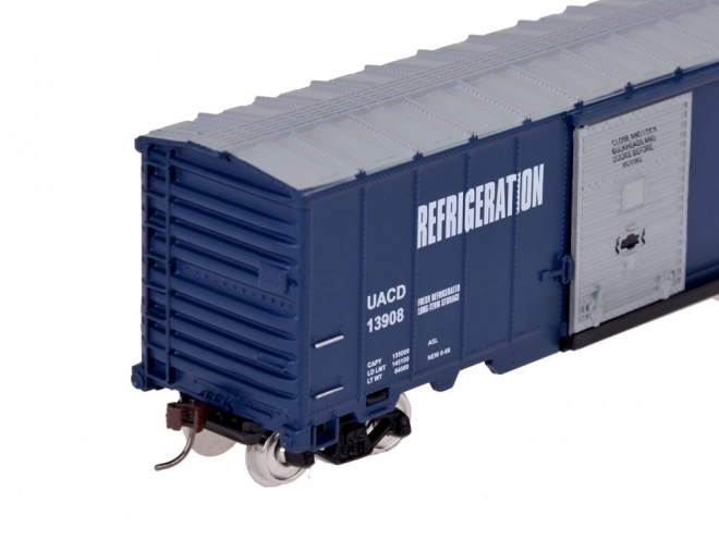 Freight Car with Sliding Doors HO Scale Model