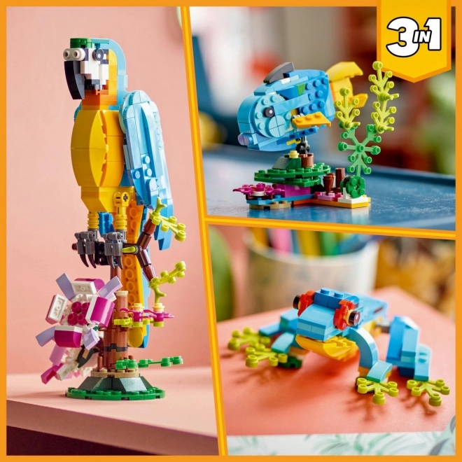 Exotic Parrot LEGO Set